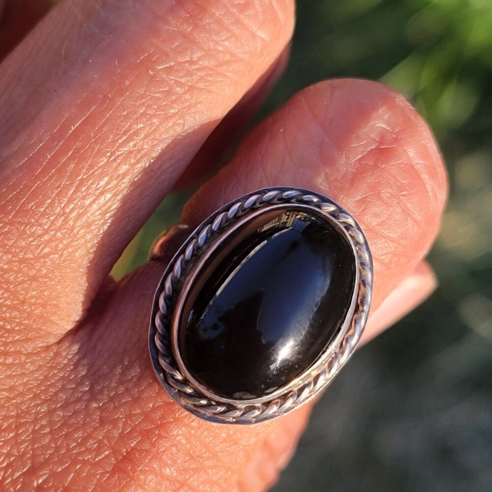 Southwestern 925 sterling silver onyx rope wrapped ring